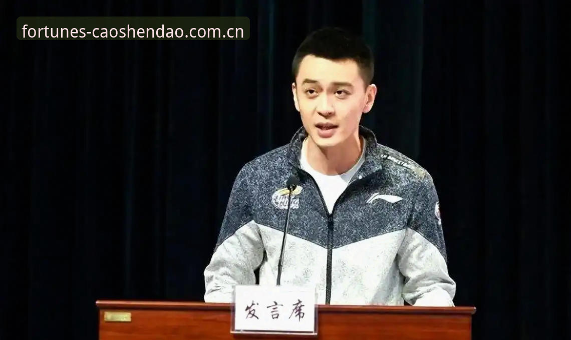 C罗压力剧增？杨鸣世界杯前锋进球榜点评